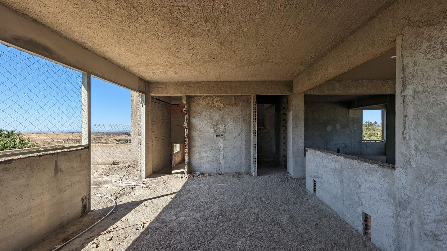 Incomplete house located in Kato Moni, Nicosia photo 14