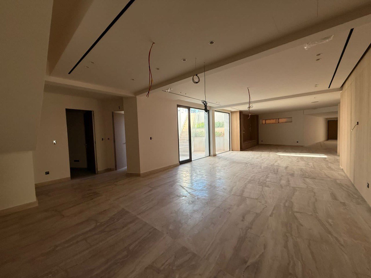 6 BR Luxury Villa in Kalogiroi, Limassol photo 4