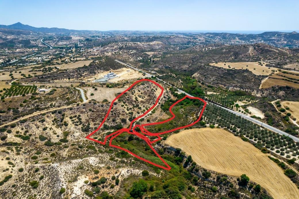 Fields in Skarinou, Larnaca photo 3