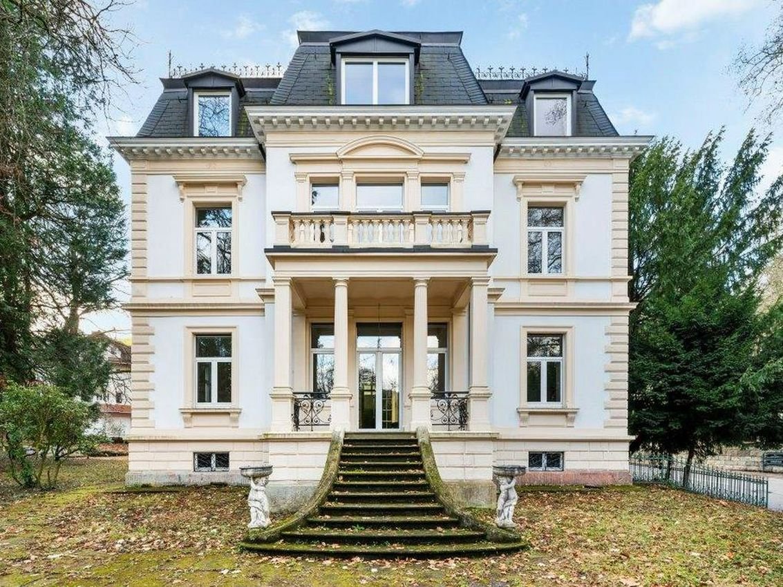 4 BR Unique Villa in Baden-Baden, Germany photo 1