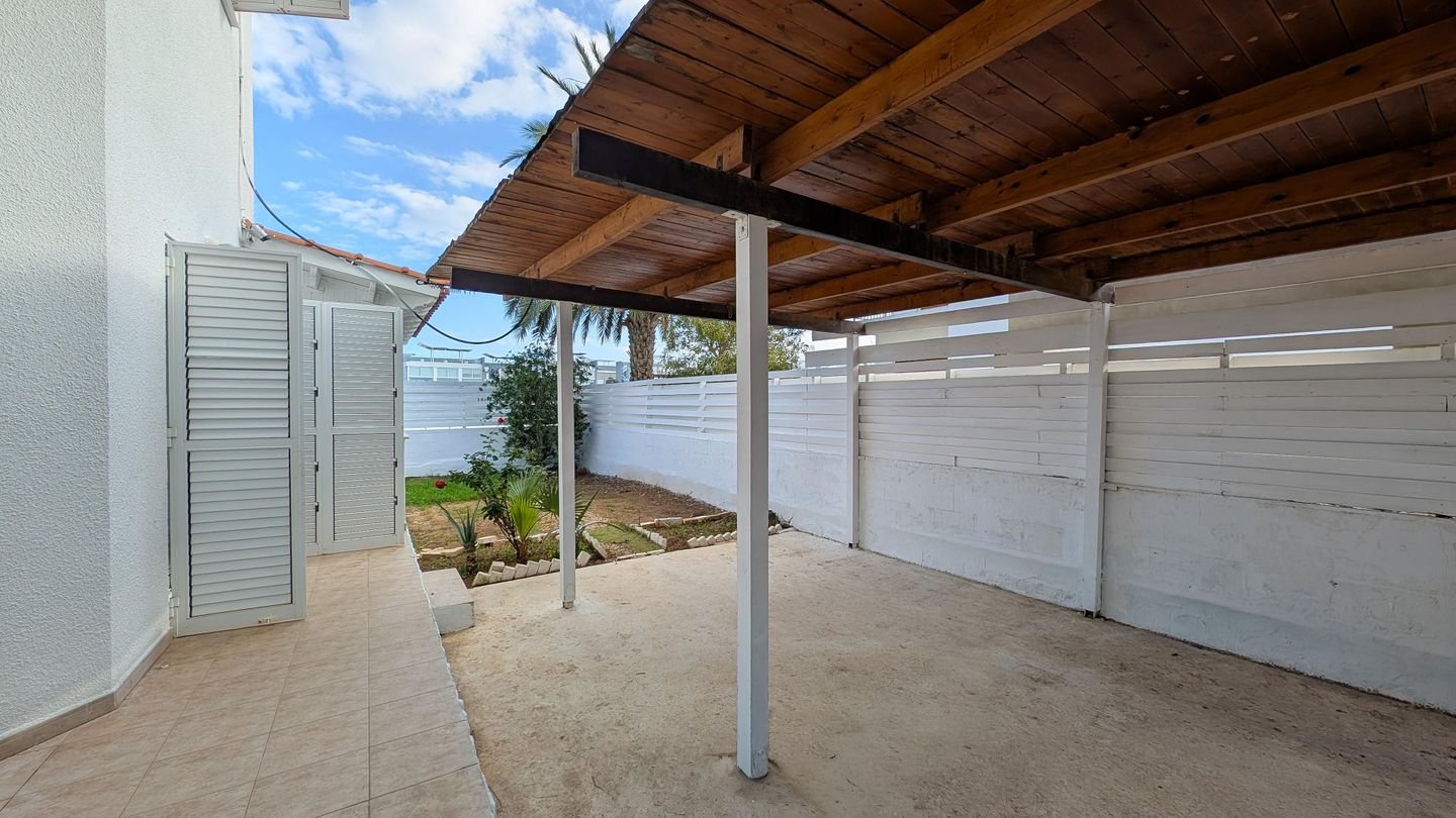 Coastal Living: 3-Bedroom House in Paralimni, Ammochostos photo 27