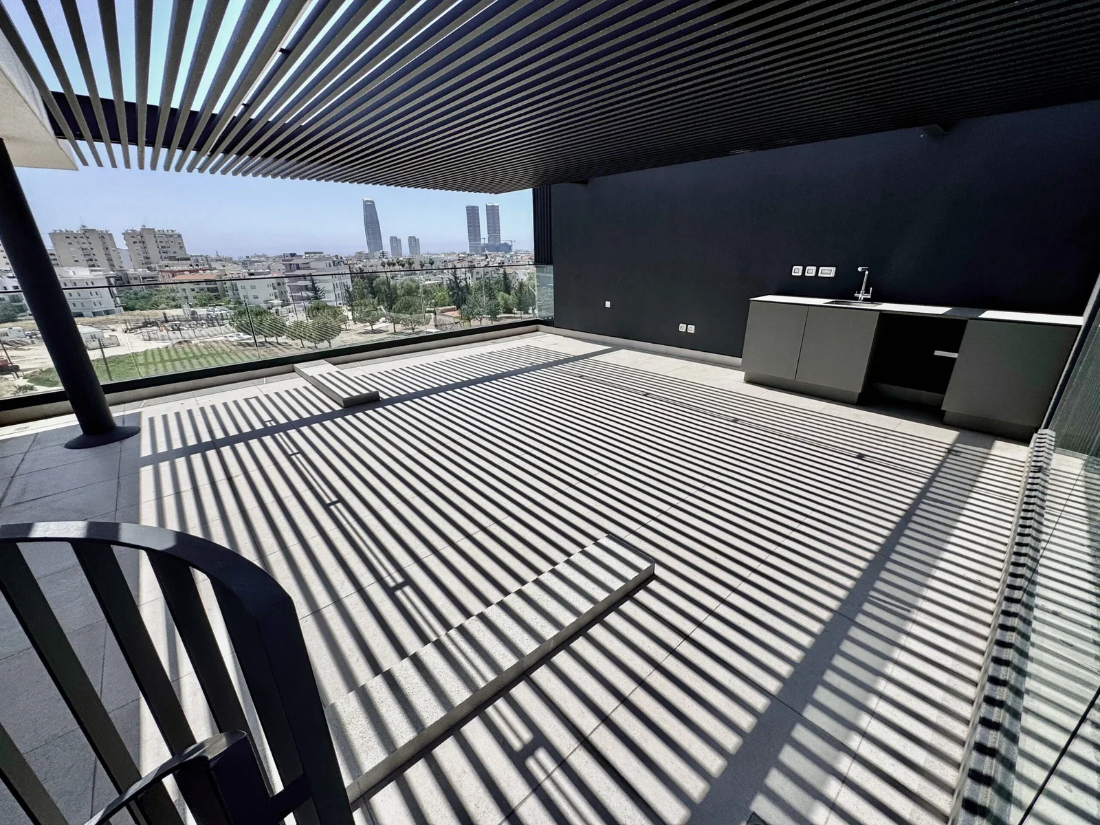 3 BR Penthouse in Agios Athanasios, Limassol photo 12