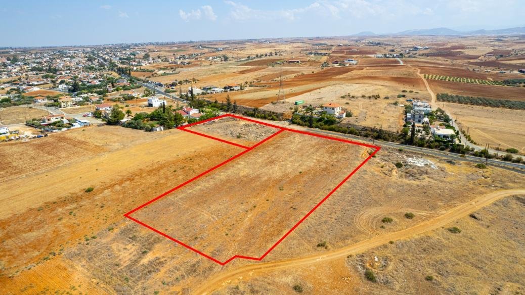 Residential fields in Astromeritis, Nicosia photo 2