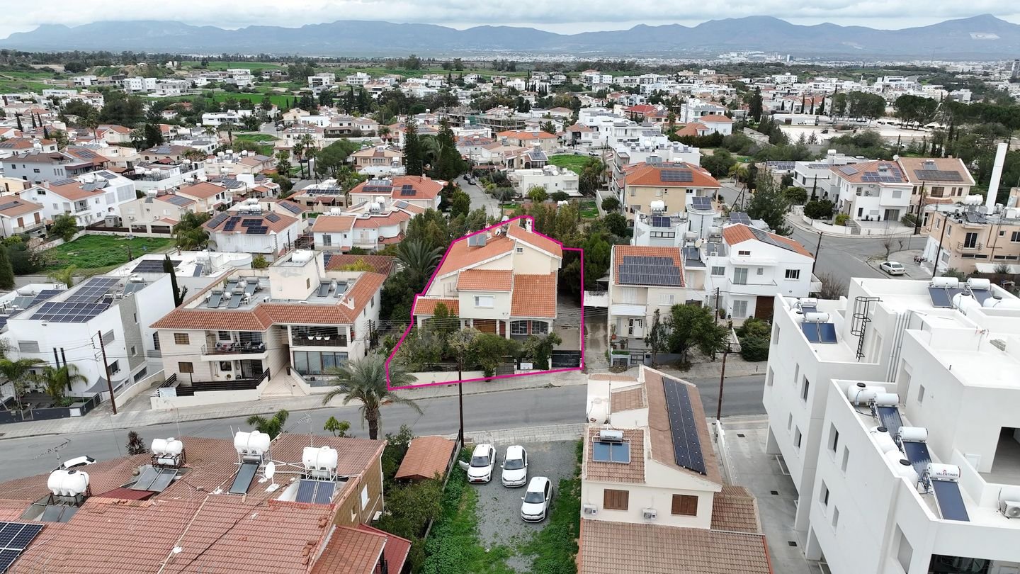 4-Bedroom Detached Villa with Pool & Loft in Egkomi, Nicosia photo 1