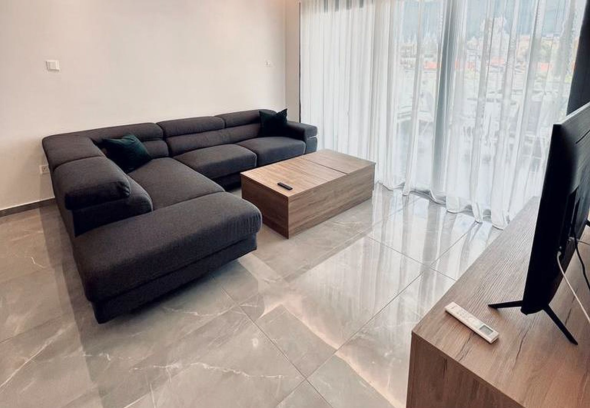 3 BR Apartment in Limassol photo 2