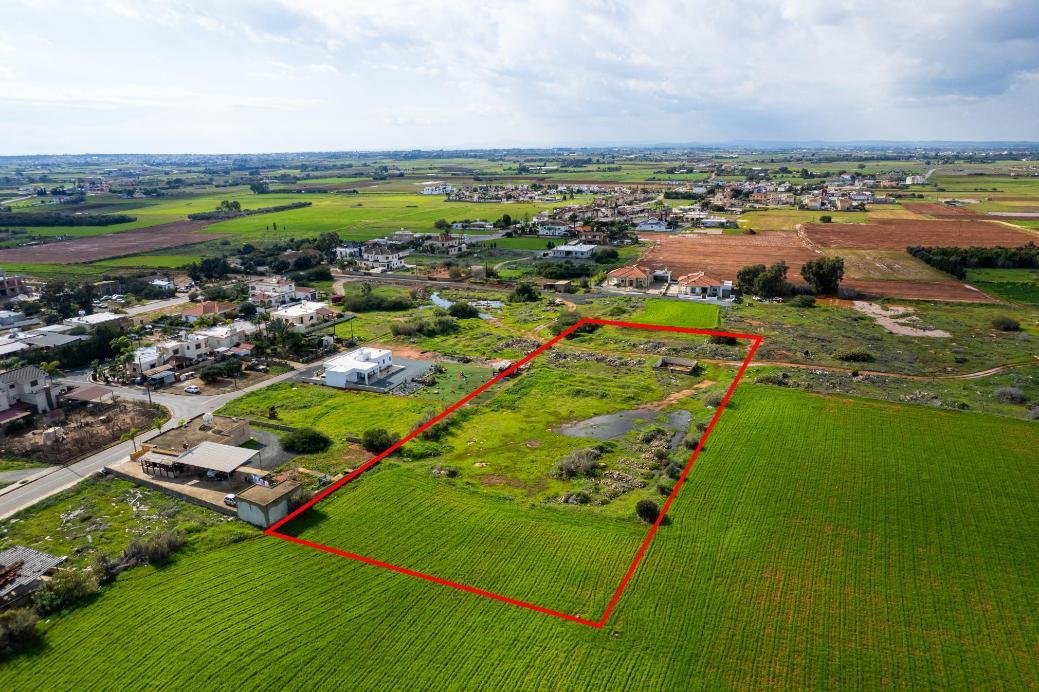 Shared residential field in Liopetri, Famagusta photo 5