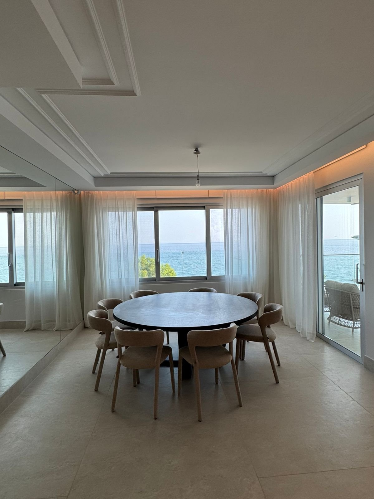 4 BR Luxury Apartment in Agios Tychonas, Limassol photo 5