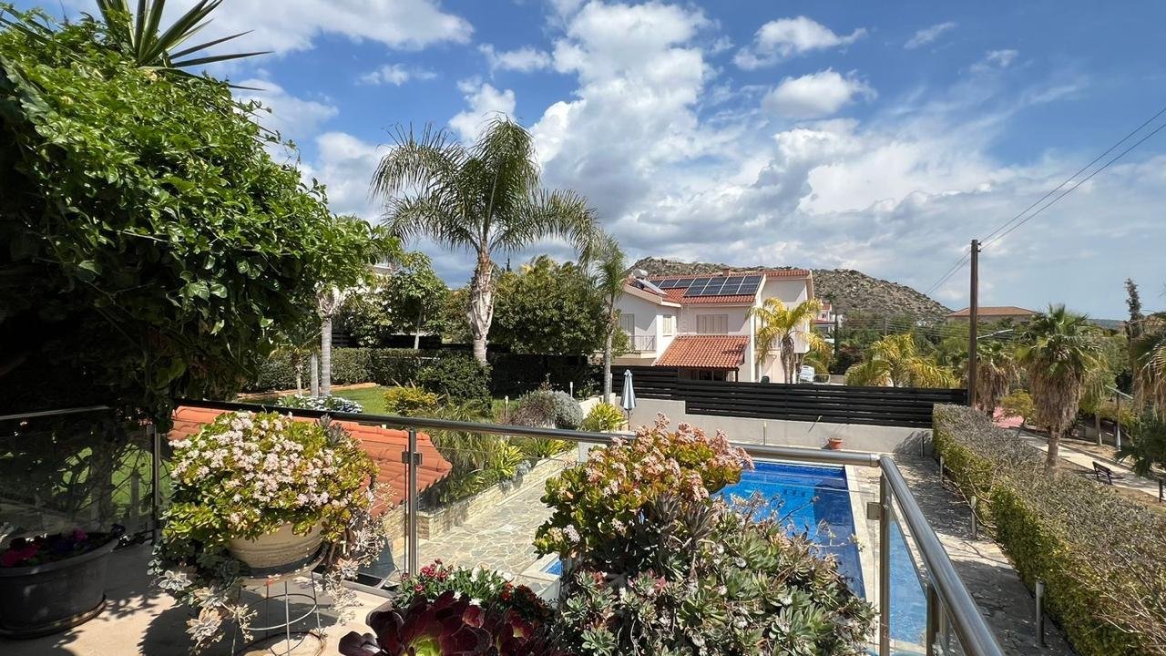 5 BR Villa in Agios Athanasios, Limassol photo 13
