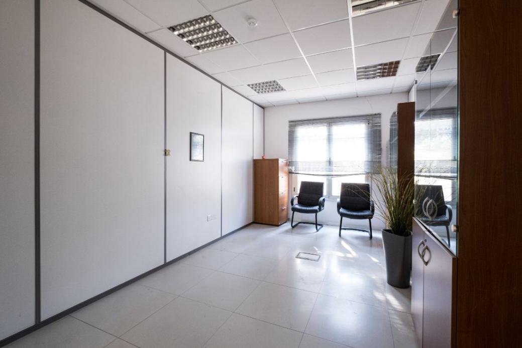 Two warehouses in Kokkinotrimithia, Nicosia photo 5