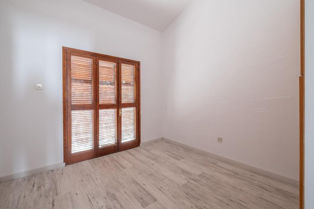 4 bedroom house in Latsia, Nicosia photo 10