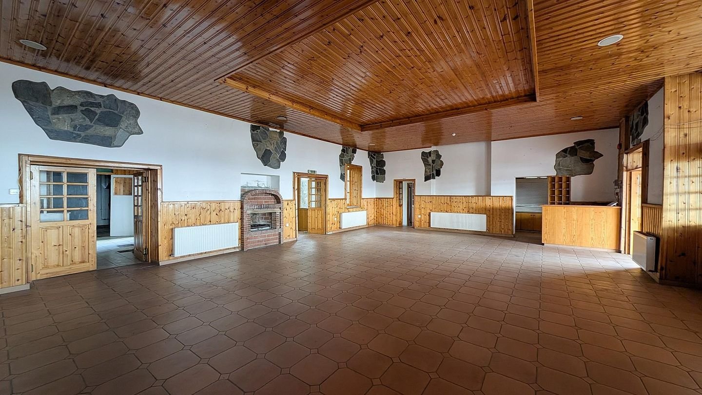 Former Hotel Building with Development Potential – Pedoulas, Nicosia photo 7