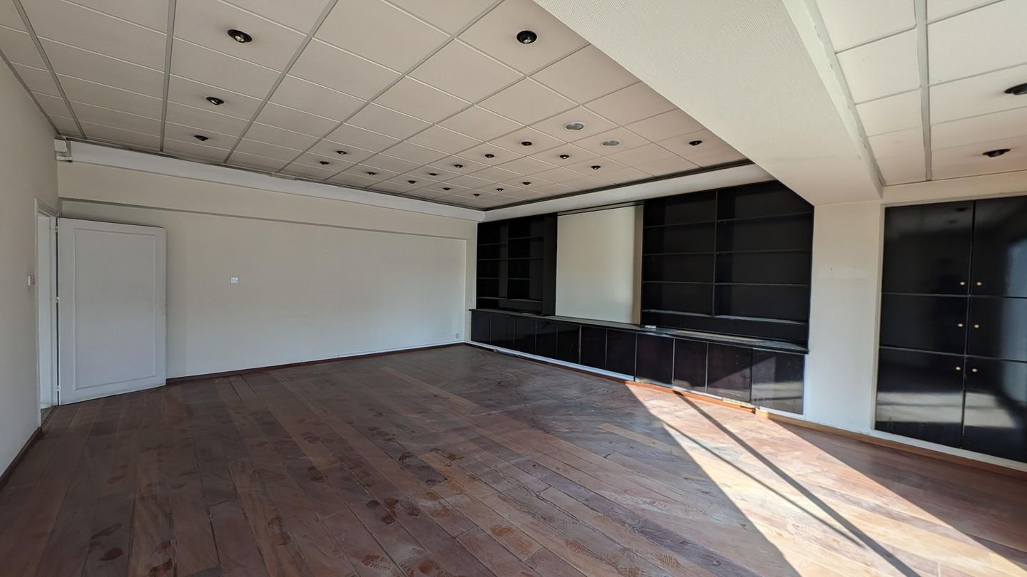 Building with Showroom in Kaimakli, Nicosia photo 40