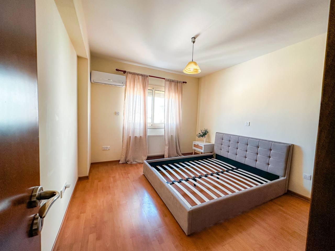 2 BR Apartment in Mesa Geitonia, Limassol photo 9