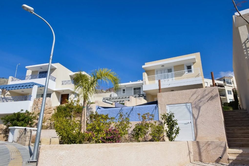 4 BR Villa in Chloraka photo 13