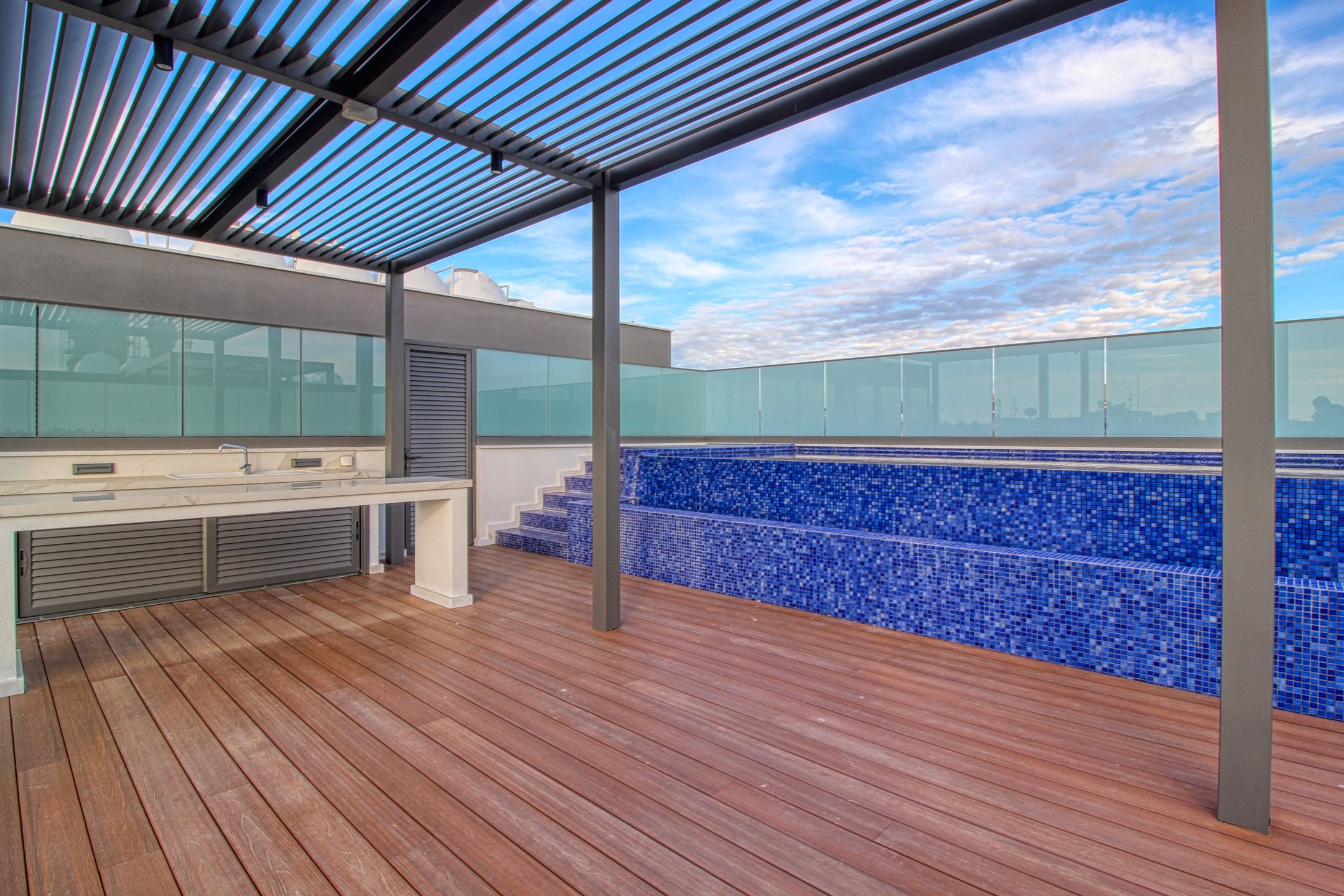 4 BR Penthouse with a private swimming pool in Potamos Germasogeias, Limassol photo 15