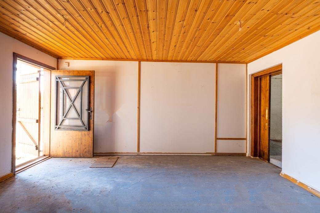 Industrial warehouse in Orounta, Nicosia photo 2