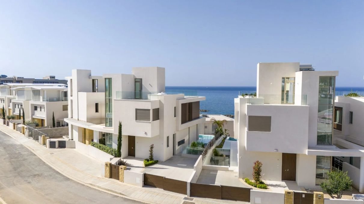 10 BR Villa in Kissonerga photo 23