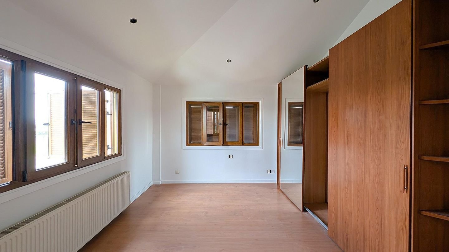 Luxurious Mansion in Agios Georgios, Latsia, Nicosia photo 36