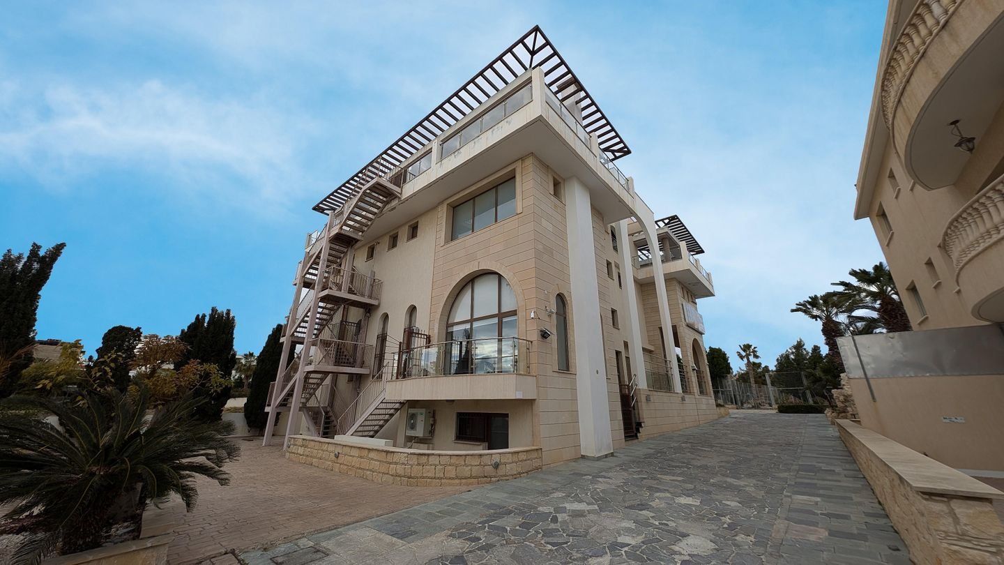 Commercial Building, Mouttalos, Paphos Municipality, Paphos photo 4