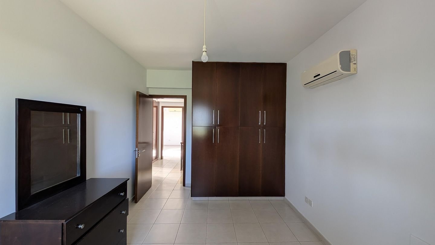 Two-Storey Semi-Detached House in Psimolofou, Nicosia photo 19