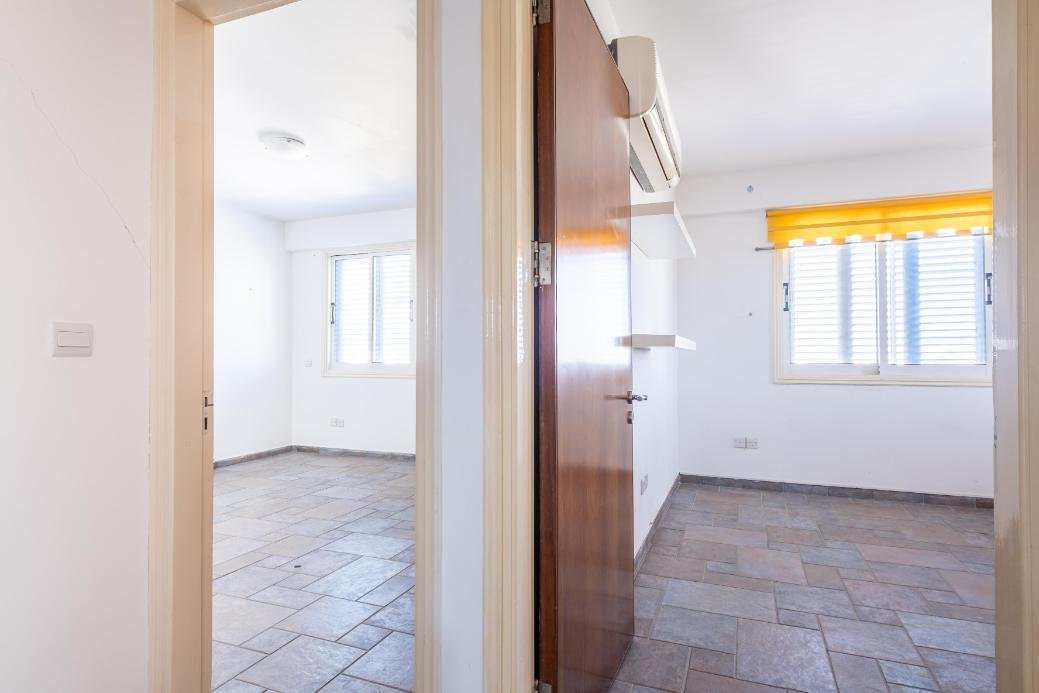 Mixed-use building in Egkomi, Nicosia photo 14