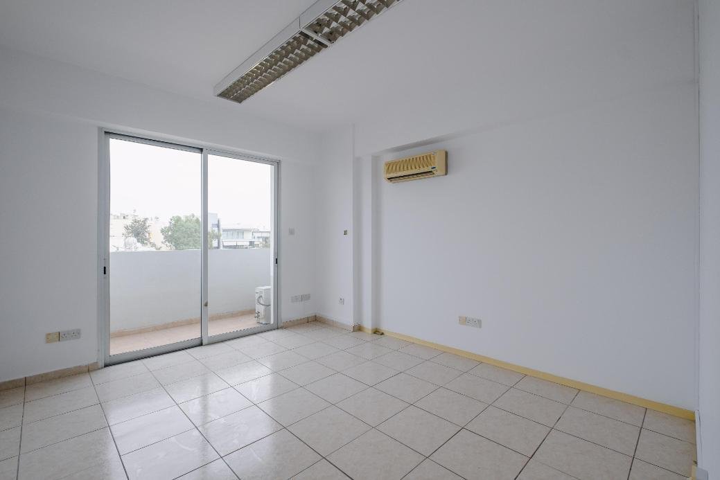 Offices in Agios Antonios, Nicosia photo 5