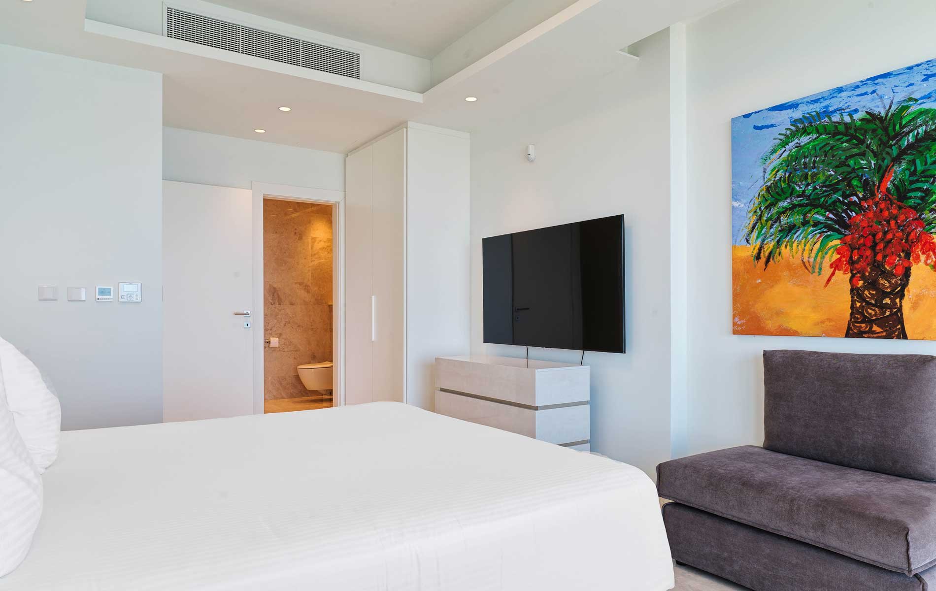 3 BR Apartment in Parekklisia Tourist Area, Limassol photo 5