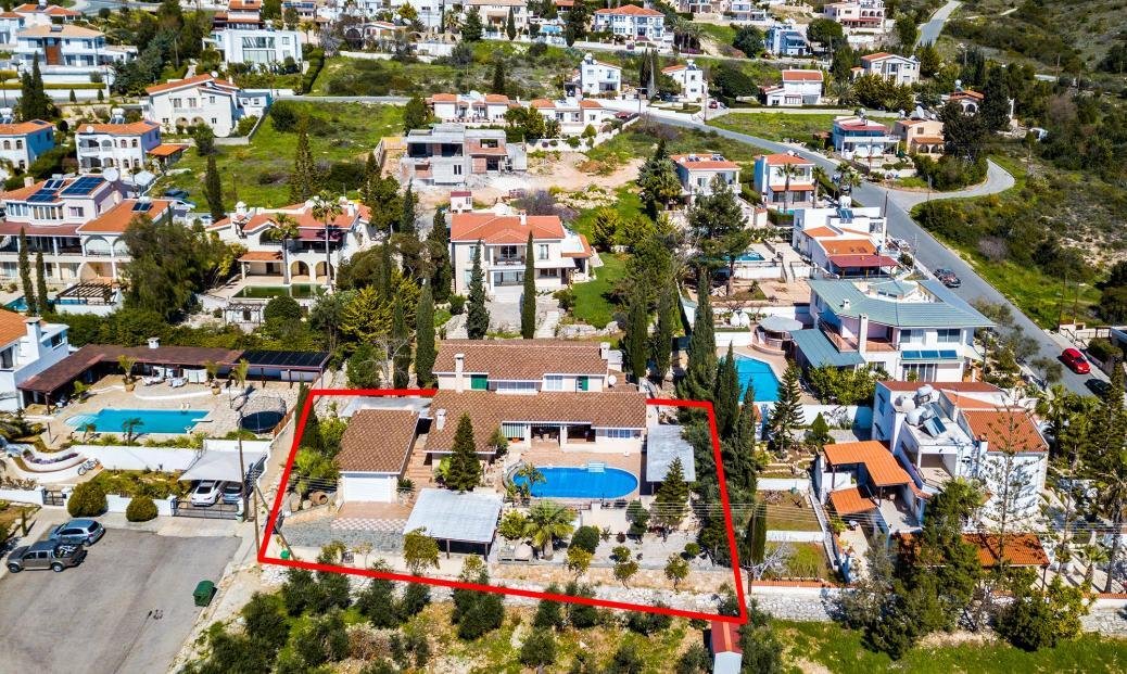 Two-storey house in Tala, Paphos photo 2