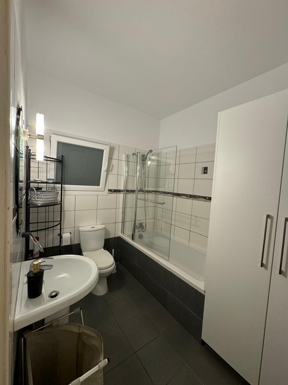 3-bedroom apartment in Limassol, Neapolis photo 20