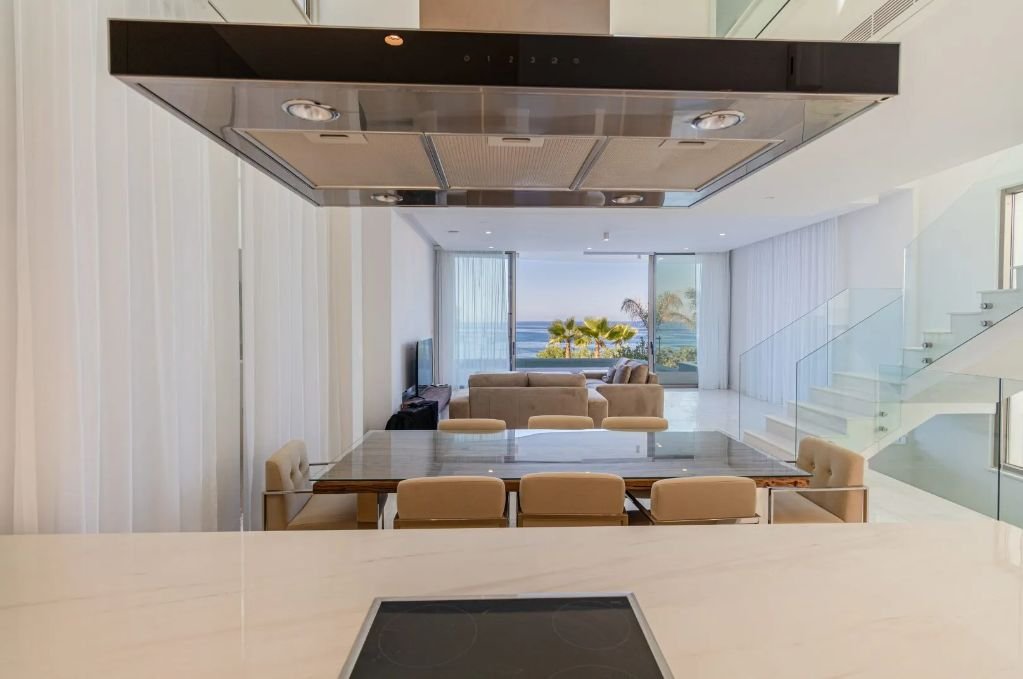 10 BR Villa in Kissonerga photo 17