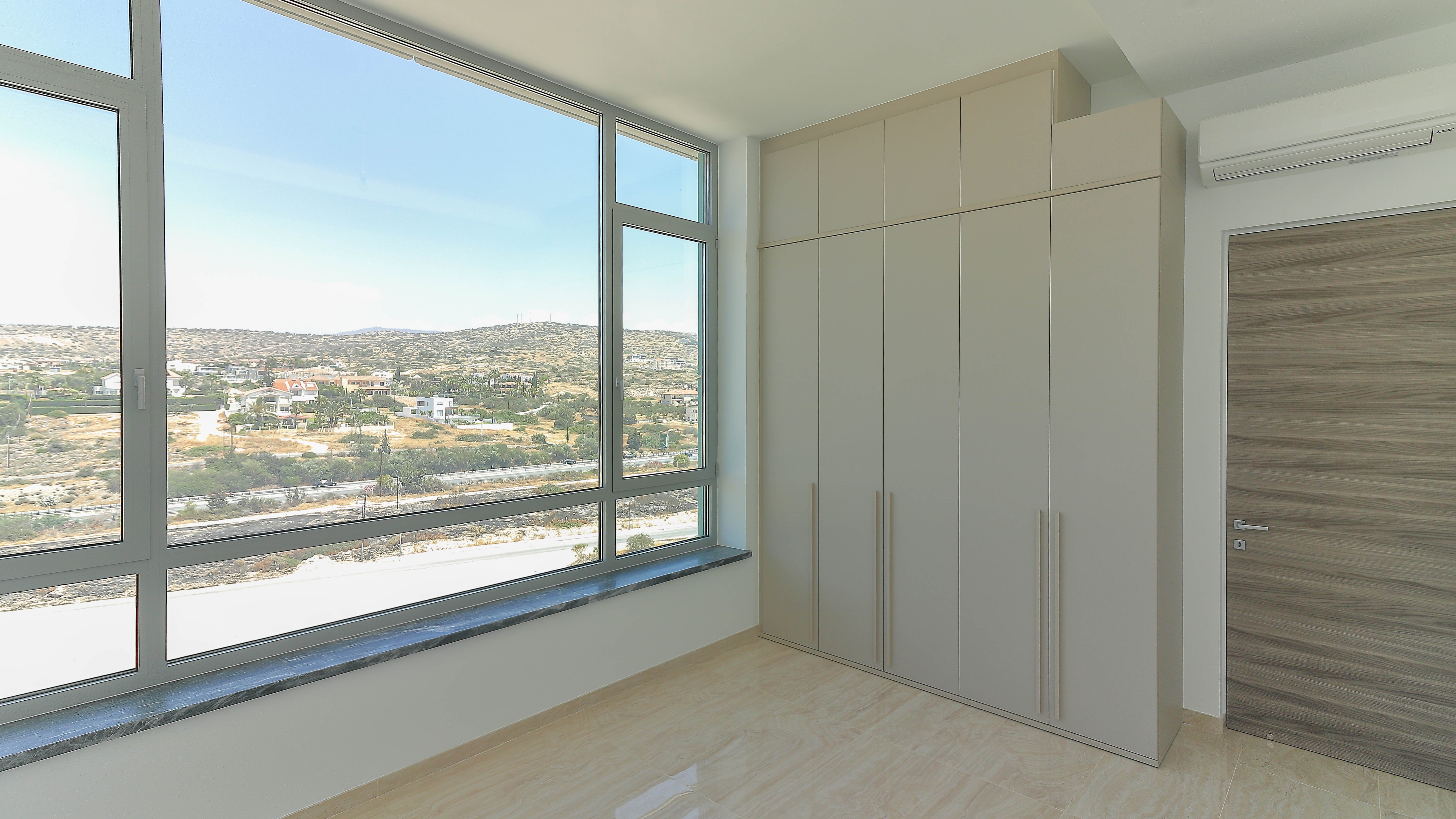 3 BR Apartment in Agios Tychonas, Limassol photo 5
