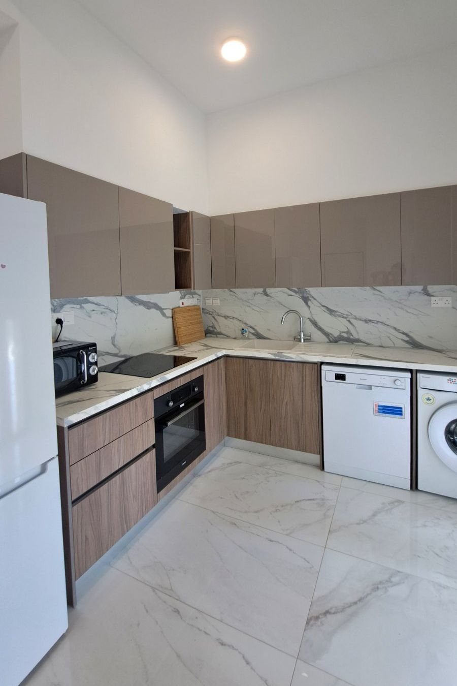 3 BR Apartment in Germasogeia, Limassol photo 4