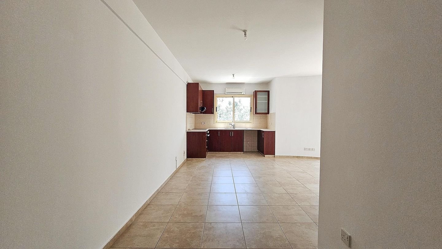 Modern 1-Bedroom Apartment, Agios Tychon, Limassol photo 7