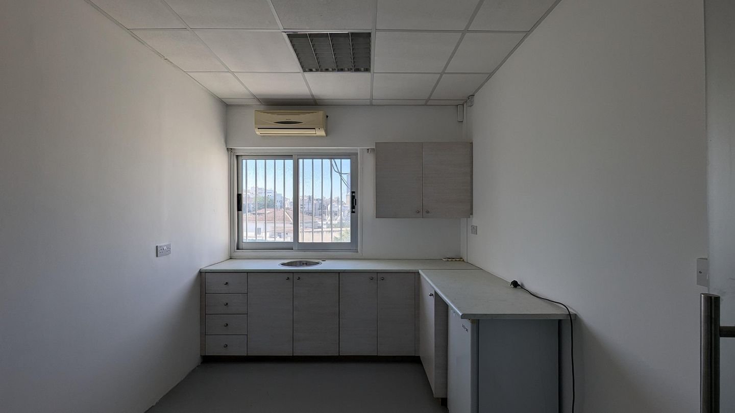 Office space in Kaimakli, Nicosia photo 13