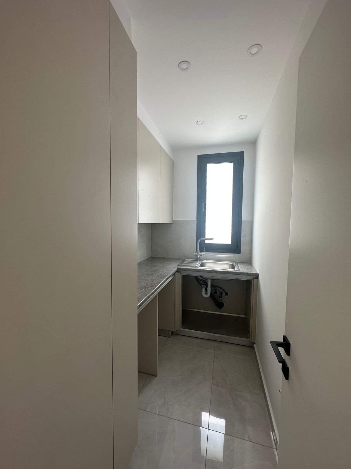 4 BR Villa in Geroskipou, Paphos photo 9