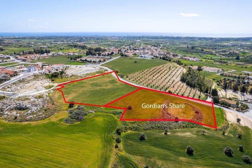 Shared residential field in Anafotida, Larnaca photo 4