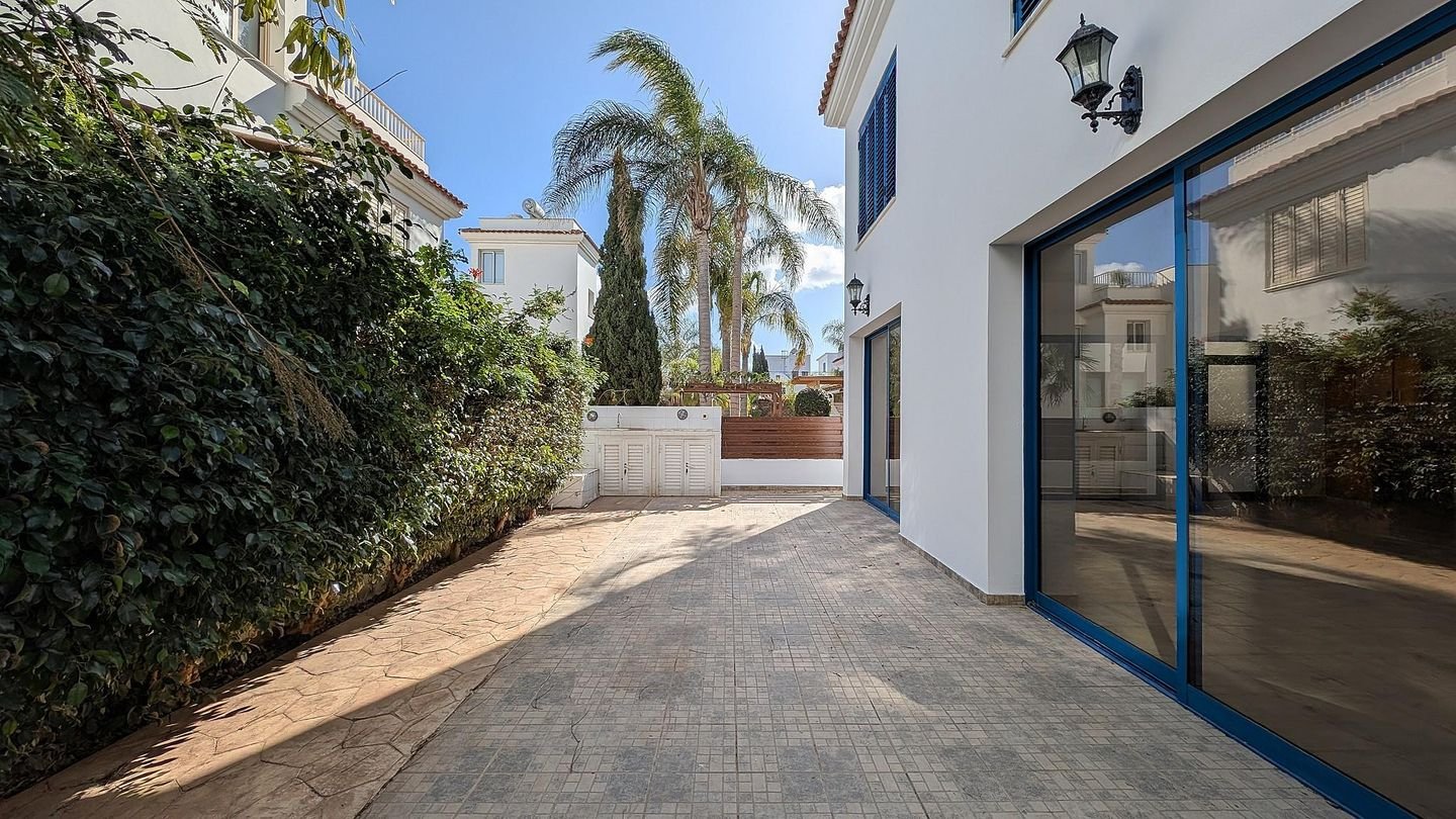 Steps from the beach - Detached Coastal House in Paralimni, Ammochostos photo 36