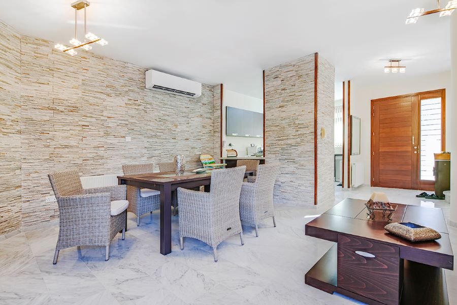 4 BR Villa in Agios Tychonas, Limassol photo 2