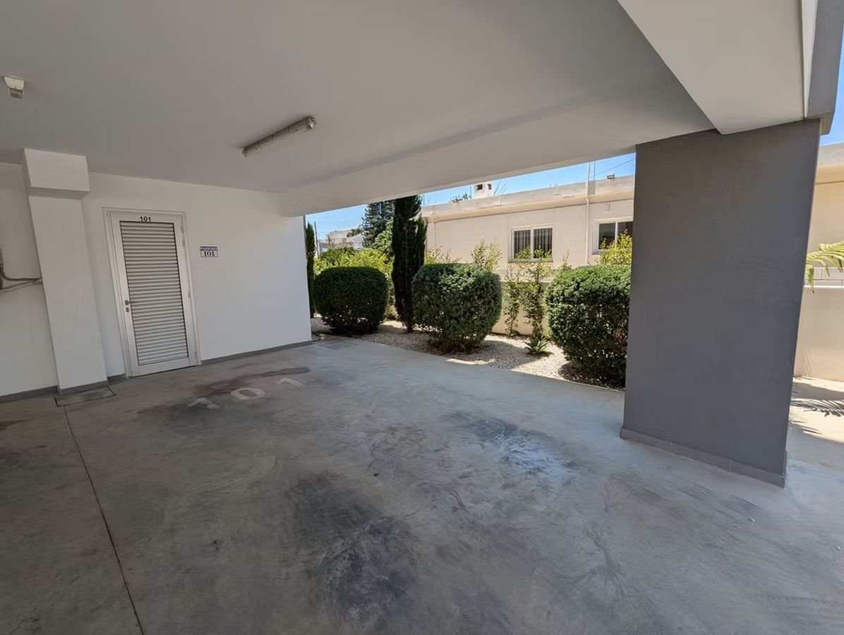 2 BR Apartment in Mesa Geitonia, Limassol photo 10