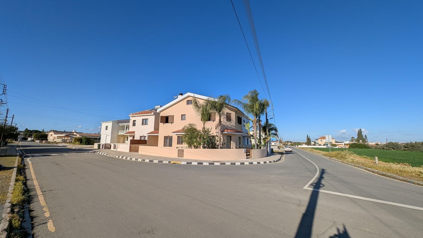 Two-Storey Semi-Detached House in Psimolofou, Nicosia photo 2