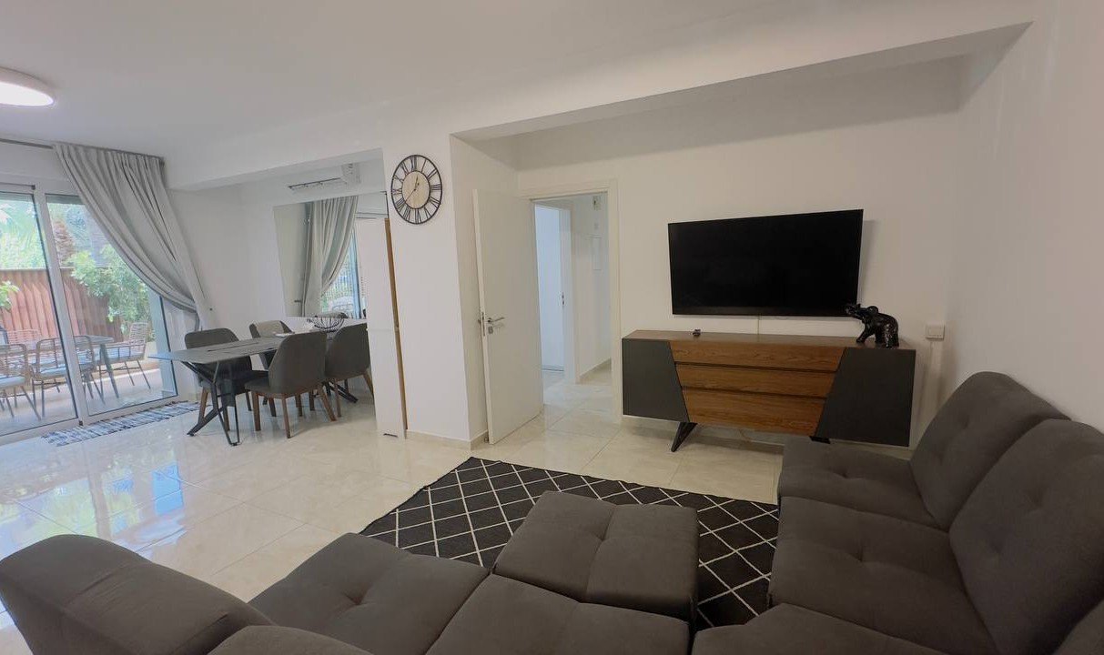 3 BR Apartment in Agios Athanasios, Limassol photo 4