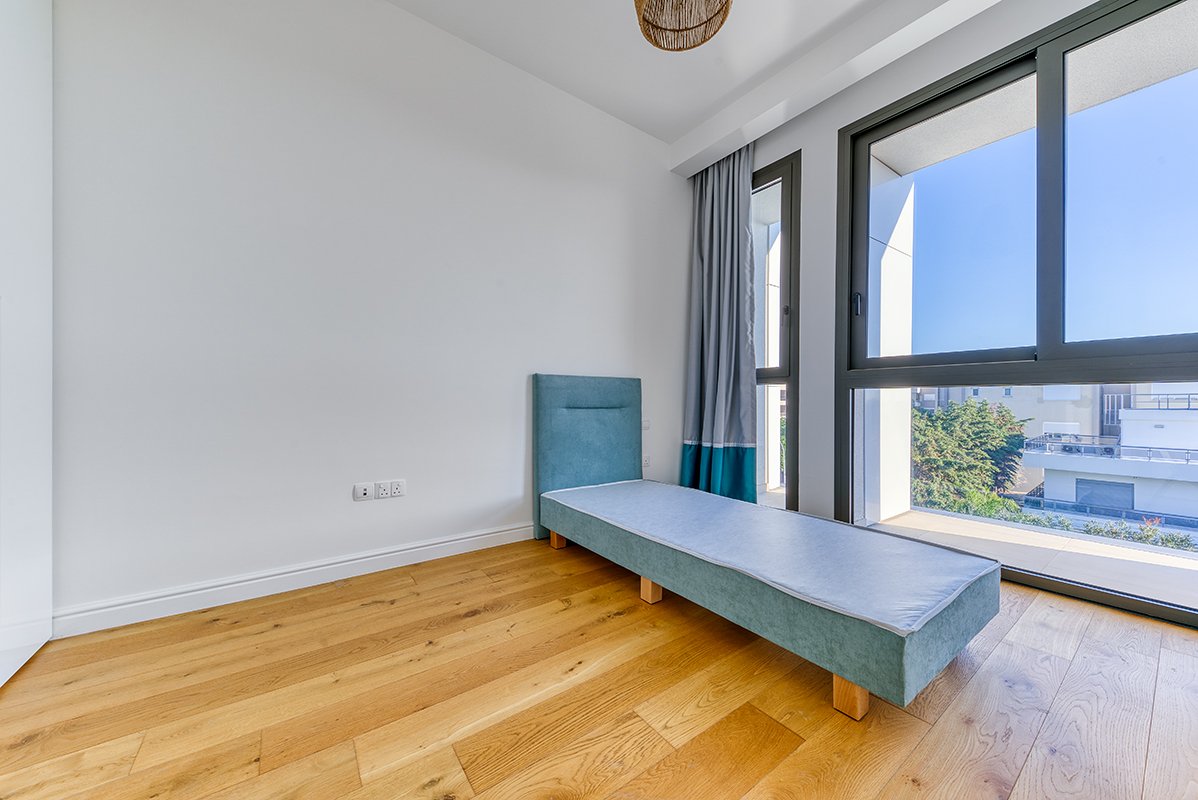 2 BR Apartment in Mesa Geitonia, Limassol photo 12