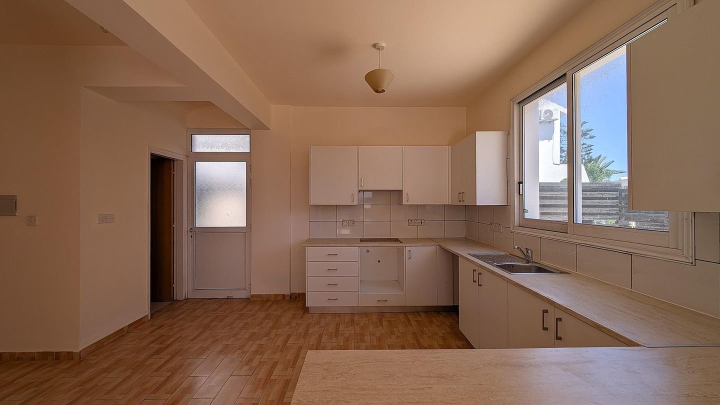 3-Bedroom Detached House with Private Pool in Prime Paralimni, Ammochostos photo 8