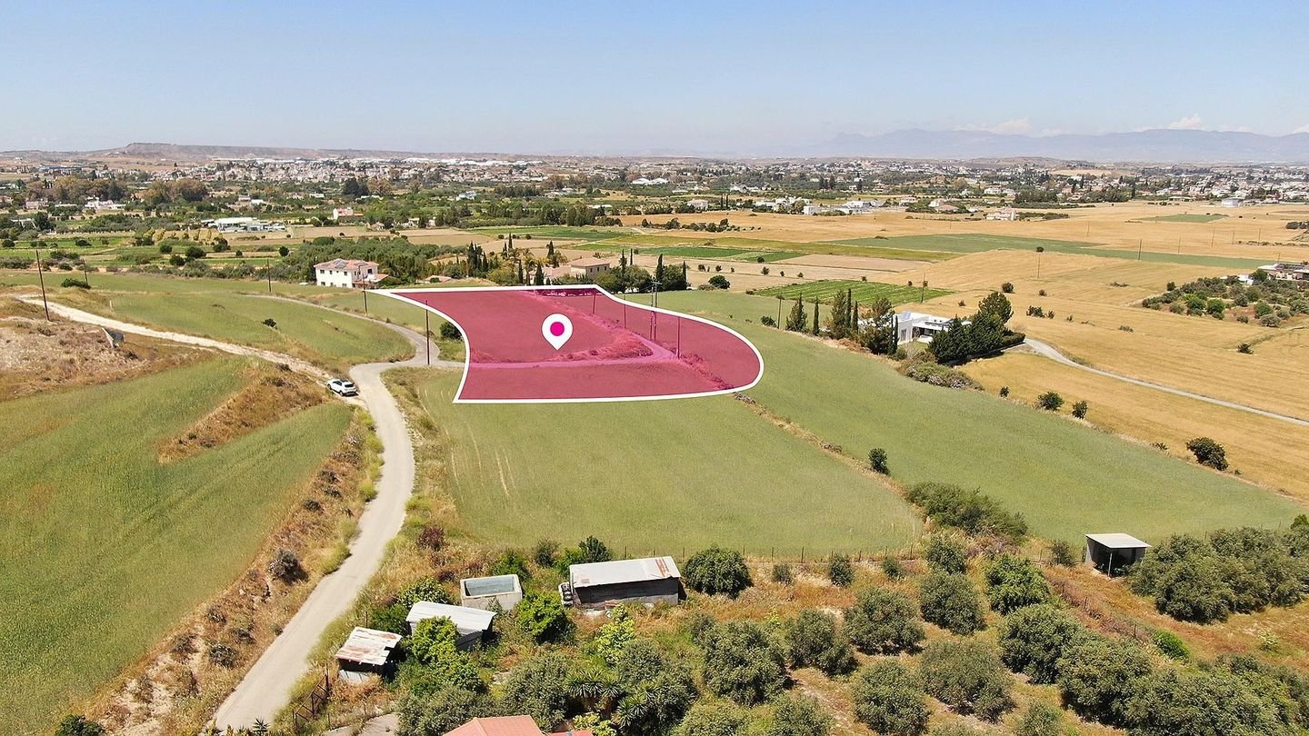 Residential field in Pera, Nicosia photo 4