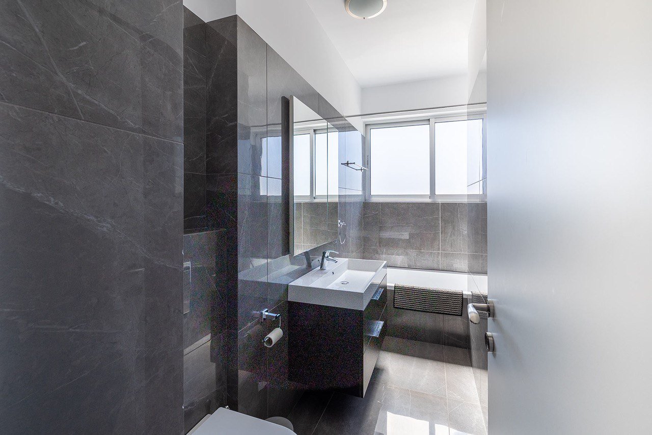 2 BR Penthouse in Neapolis, Limassol photo 9