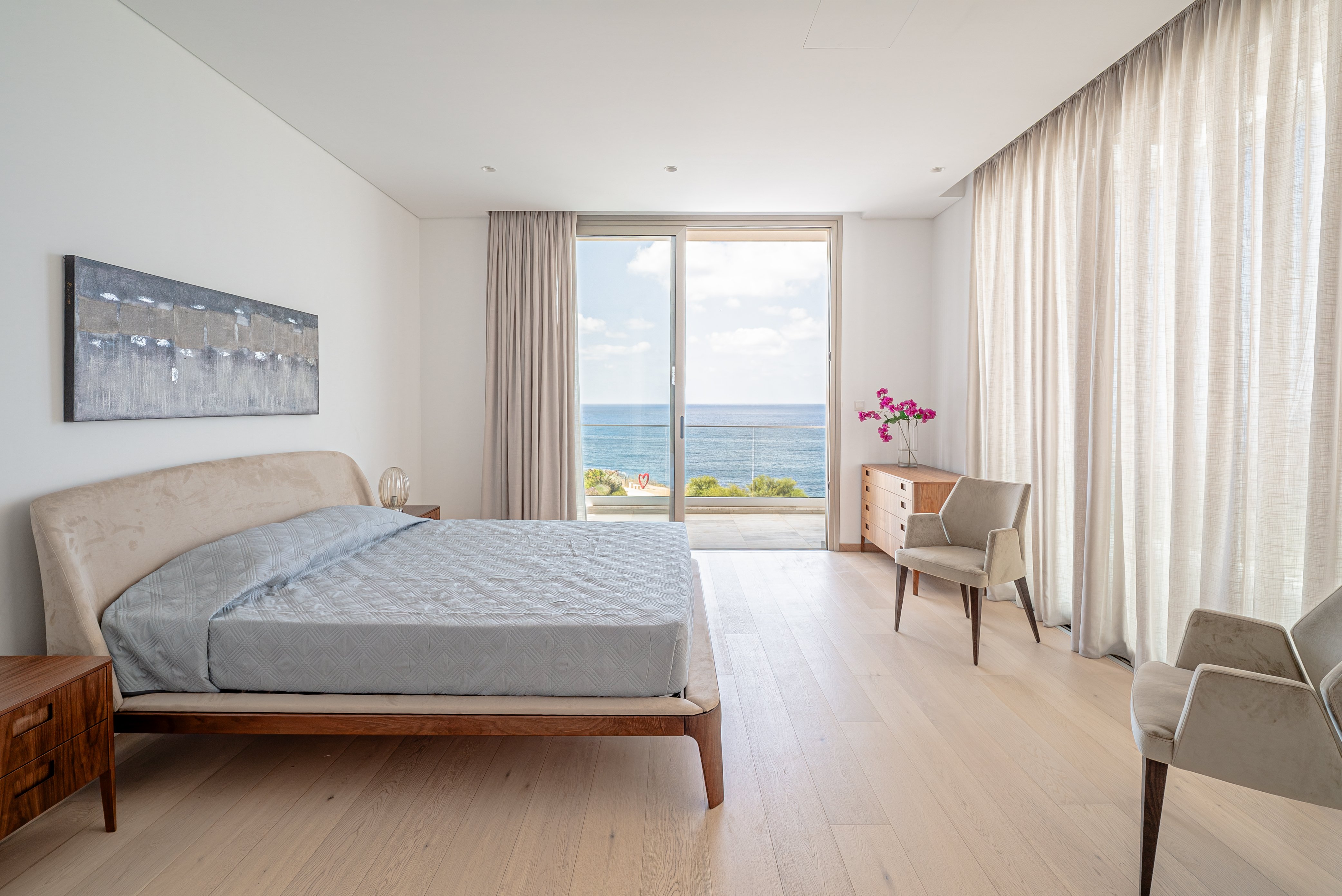 4 BR Beachfront Villa in Kissonerga, Paphos photo 19