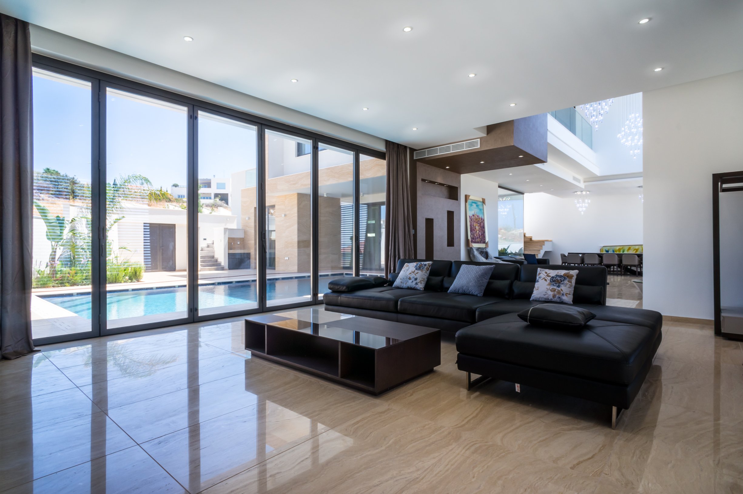 4 BR Villa with a Separate 1 BR Apartment, Agia Paraskevi, Limassol photo 1