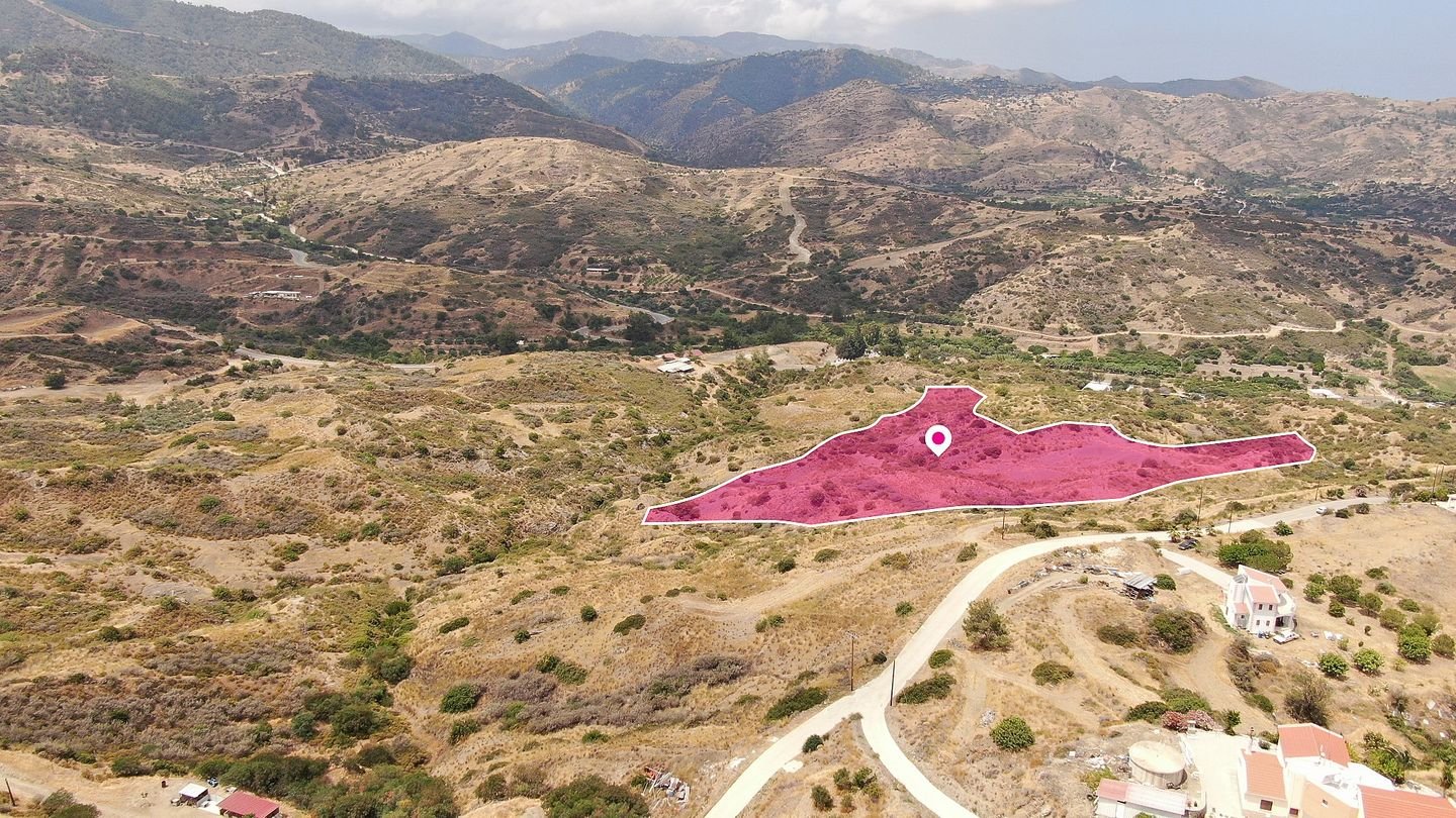Agricultural field in Gerakaki, Kato Pyrgos, Nicosia photo 2