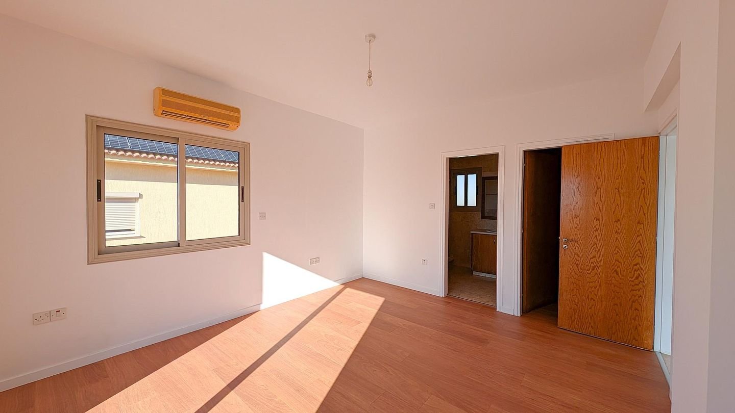 Two Storey Detached House, Kolossi, Limassol photo 18