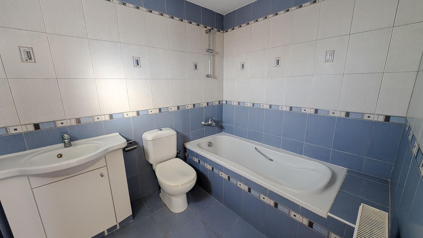 Three storey building in Agios Nikolaos, Larnaca photo 49